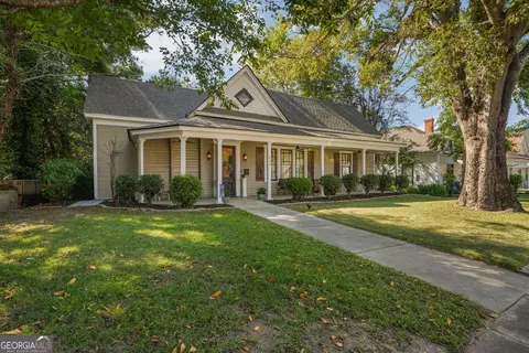 124 Stonewall Pl, Macon, GA 31204