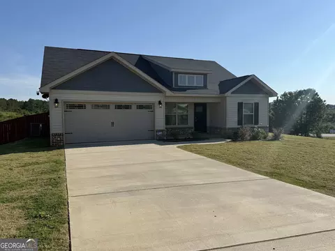 215 Red Tail Cir, Byron, GA 31008