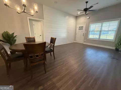 Living - 215 Red Tail Cir, Byron, GA 31008 photo 2 of 3
