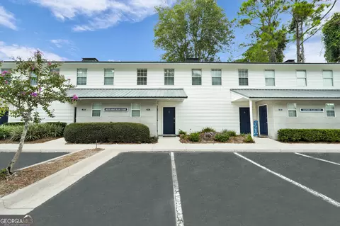 114 S Island Square Dr, St. Simons, GA 31522
