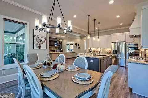 Dining - 149 Fall Pippin Ct, Clarkesville, GA 30523 photo 2 of 5