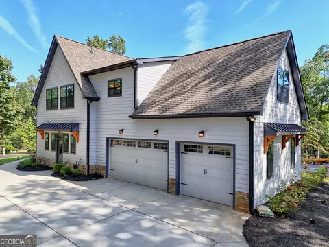 Exterior - 149 Fall Pippin Ct, Clarkesville, GA 30523 photo 6 of 36