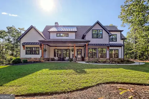 149 Fall Pippin Ct, Clarkesville, GA 30523