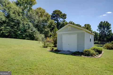 Exterior - 115 Lakeside Trl, Covington, GA 30016 photo 7 of 13