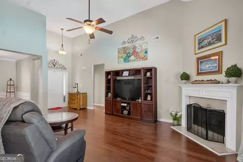 Living - 139 Cedar Ridge Dr, Lagrange, GA 30241 photo 3 of 3