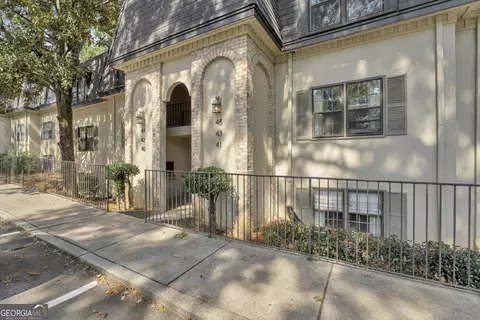 40 Chaumont Sq NW, Atlanta, GA 30327