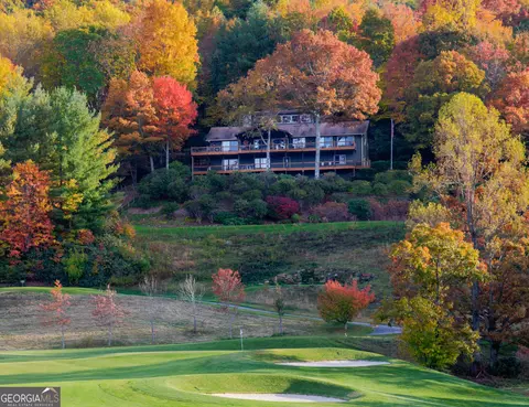 642 Ridgepole Dr, Sky Valley, GA 30537