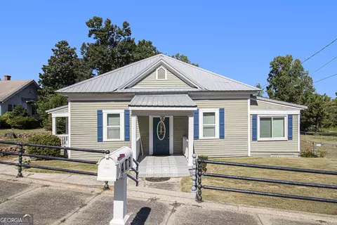 408 Broad St, Manchester, GA 31816