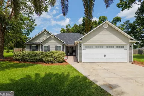 316 Smith Dairy Rd, Ray City, GA 31645