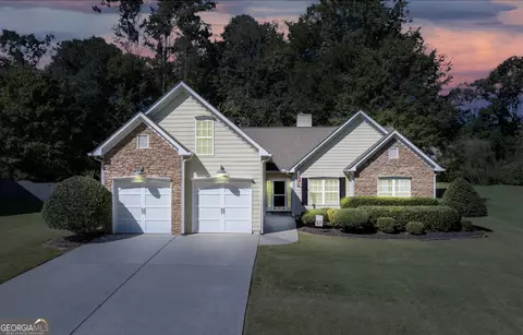 272 Blackberry Ln, Pendergrass, GA 30567