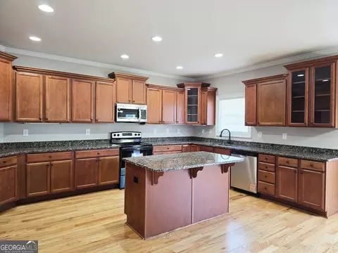 Kitchen - 75 Heritage Keep, Covington, GA 30016 photo 3 of 4