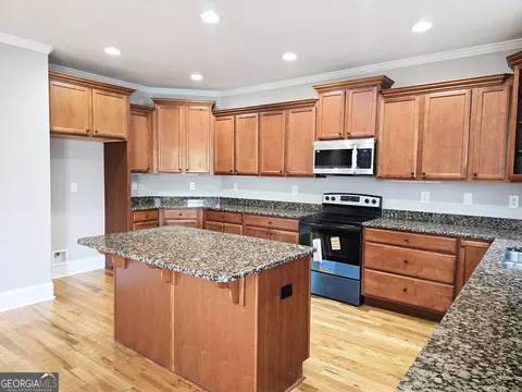 Kitchen - 75 Heritage Keep, Covington, GA 30016 photo 2 of 4