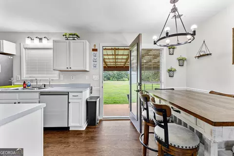 Entry Way - 431 Rawls Rd, Williamson, GA 30292 photo 4 of 4