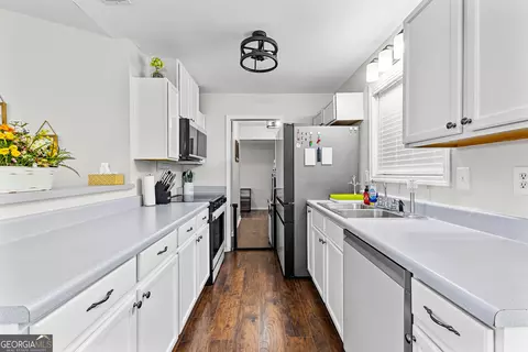 Kitchen - 431 Rawls Rd, Williamson, GA 30292 photo 1 of 2