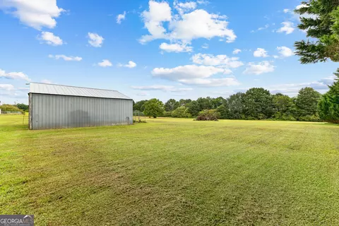 Exterior - 431 Rawls Rd, Williamson, GA 30292 photo 6 of 8