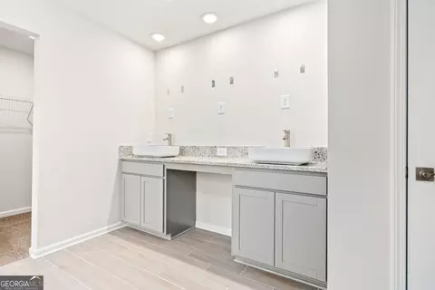 Entry Way - 128 Shenandoah Ln #A67, Lagrange, GA 30241 photo 3 of 5