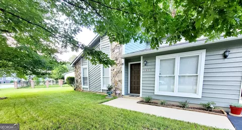 1475 Woodington Cir, Lawrenceville, GA 30044