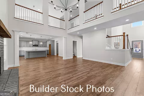 Living - 2620 Williamson Rd, Williamson, GA 30292 photo 4 of 6