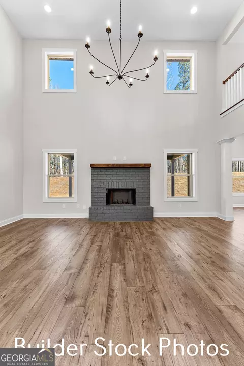 Living - 2620 Williamson Rd, Williamson, GA 30292 photo 3 of 6