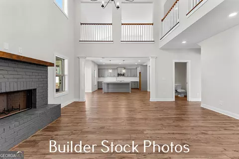 Living - 2620 Williamson Rd, Williamson, GA 30292 photo 5 of 6