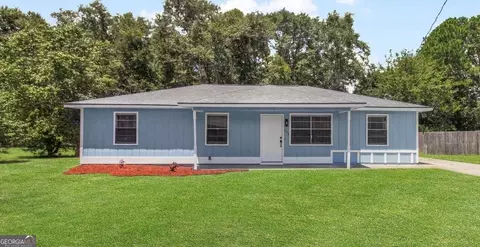 1103 Ricade Dr, Hinesville, GA 31313