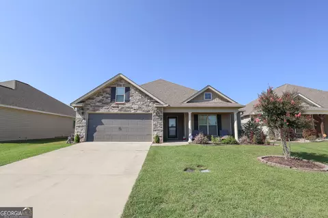 108 Savannah Ln, Bonaire, GA 31005