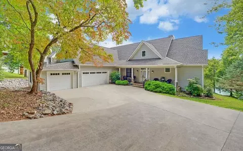 2327 Ridgecrest Cir, Hiawassee, GA 30546
