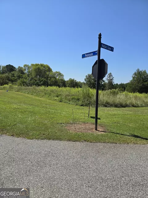 402 Harbor Cove Dr Apt Lot #LOT 32, Macon, GA 31220