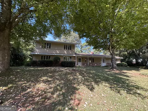 609 Cherokee Rd, Lagrange, GA 30240