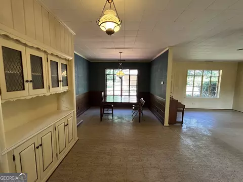 Dining - 609 Cherokee Rd, Lagrange, GA 30240 photo 1 of 1