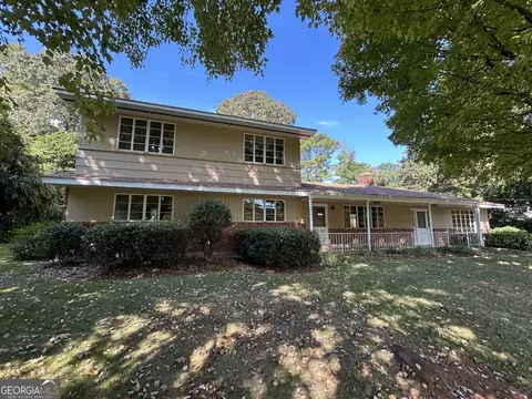 Exterior - 609 Cherokee Rd, Lagrange, GA 30240 photo 2 of 25