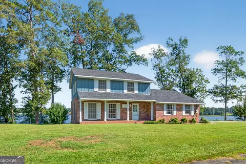 137 Lakeview Dr S, Ivey, GA 31031