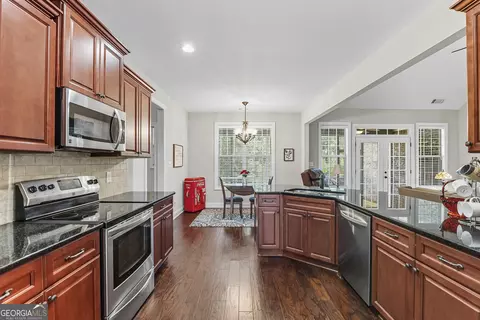 111 River Forest Dr, Forsyth, GA 31029 photo 13
