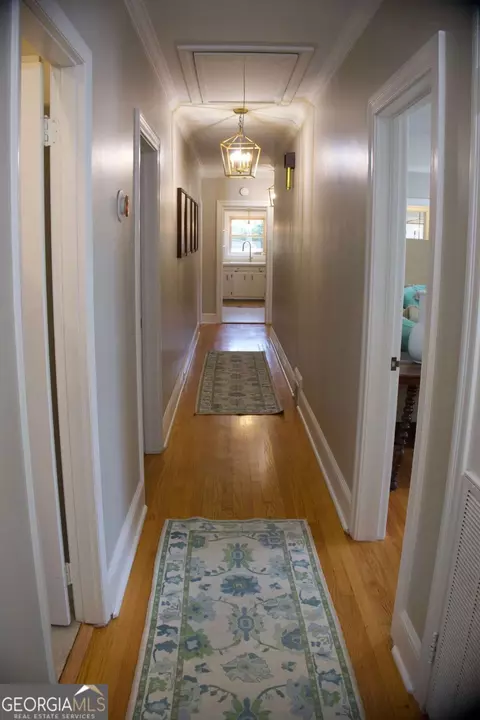Entry Way - 128 E Leo Trapnell Ave, Lyons, GA 30436 photo 3 of 4