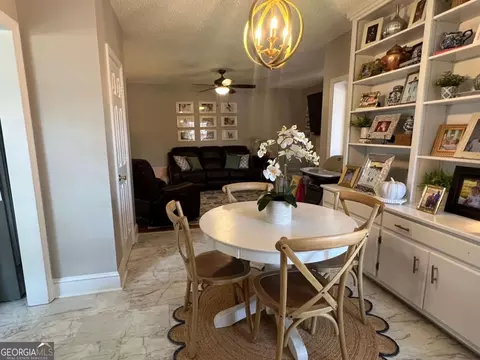 Dining - 128 E Leo Trapnell Ave, Lyons, GA 30436 photo 1 of 3