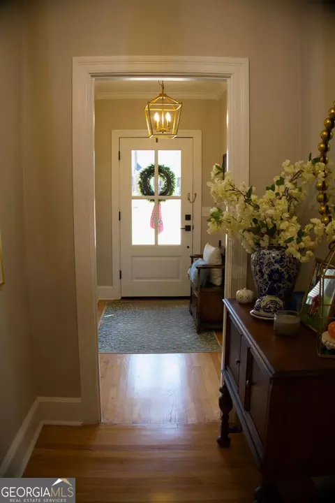 Entry Way - 128 E Leo Trapnell Ave, Lyons, GA 30436 photo 1 of 4