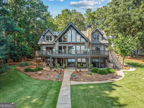 1370 Plantation Dr, Greensboro, GA 30642