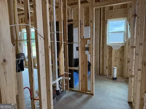 Entry Way - 2630 Williamson Rd, Williamson, GA 30292 photo 6 of 8