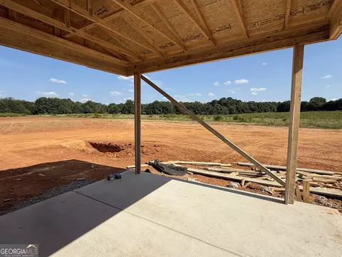 Exterior - 2630 Williamson Rd, Williamson, GA 30292 photo 3 of 8
