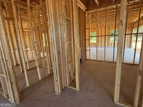 Entry Way - 2630 Williamson Rd, Williamson, GA 30292 photo 2 of 8