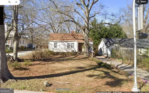 990 Finley Dr, Forest Park, GA 30297