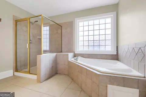 Bath - 1566 Rolling Meadows Dr, Mcdonough, GA 30253 photo 3 of 3