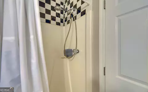 Bath - 88 Currahee Pl, Toccoa, GA 30577 photo 2 of 5