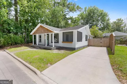 911 Hamilton Ct, Savannah, GA 31401