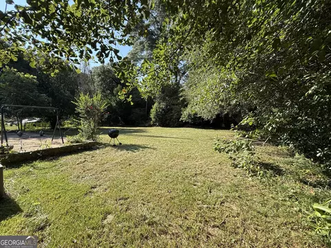 Exterior - 965 Nelson St, Jackson, GA 30233 photo 3 of 6