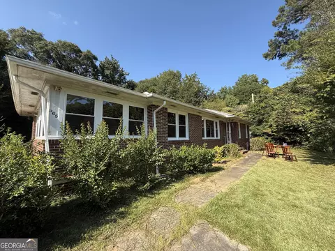 Exterior - 965 Nelson St, Jackson, GA 30233 photo 2 of 6