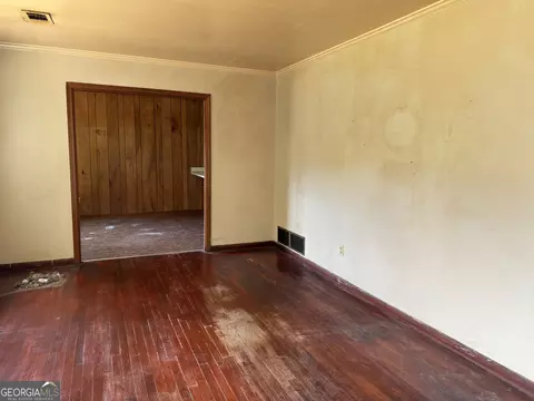 Living - 965 Nelson St, Jackson, GA 30233 photo 1 of 7