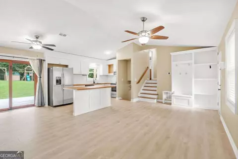 1007 Wayne Dr, Snellville, GA 30078