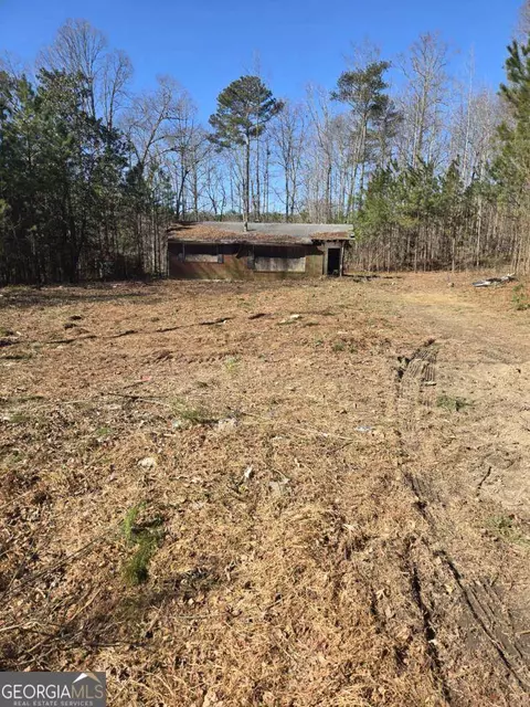 8025 Creekwood Dr, Fairburn, GA 30213