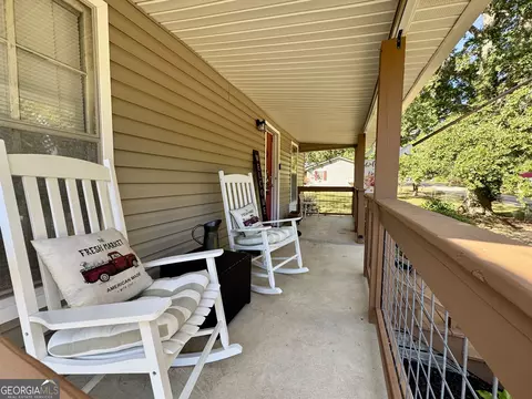 Exterior - 282 Wilcox Rd, Lagrange, GA 30241 photo 3 of 6